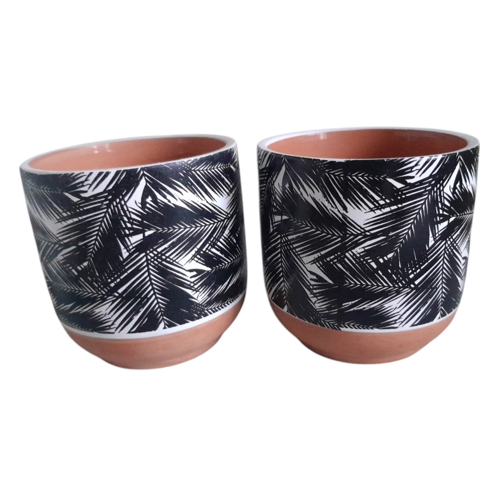 Black and White Planters